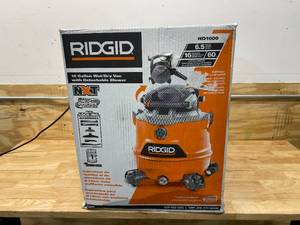 lot 18 image: RIDGID 16 Gal. 6.5-Peak HP NXT WetDry Shop Vacuum with Detachable Blower, Filter, Hose and Accessories