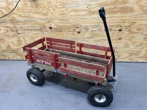 lot 82 image: ATW Radio Flyer Wagon