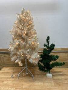 lot 96 image: Lot of 2 Christmas Trees