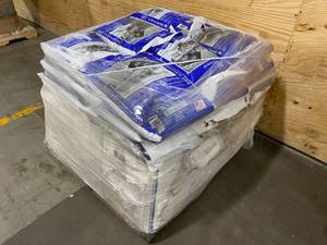 lot 8 image: MFI Pallet of Ice Melt (40-LB Bags)