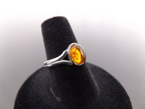 lot 15 image: .925 Sterling Silver Amber Cabochon Ring Size 7