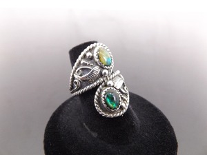lot 19 image: .925 Sterling Silver Navajo Labradorite Cabochon Artist Signed Ring Size 6.5