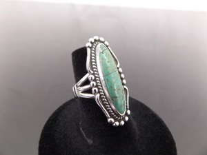 lot 32 image: .925 Sterling Silver Navajo Carico Lake Turquoise Cabochon Ring Size 6