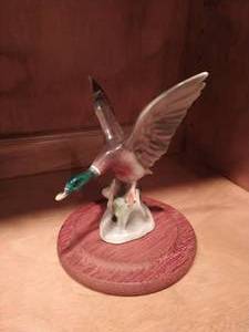 Royal Belveders Duck Figurine