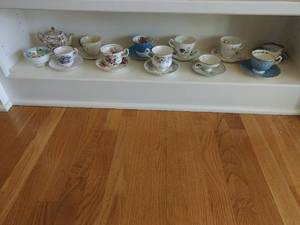 Collection of Tea Cups, Saucers, and Teapot