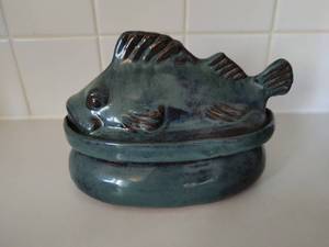 Throa Ovenware Rockfish Lidded Dish