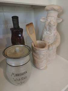 Collection of Kitchen Items