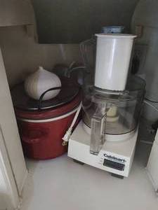 Collection of Kitchen Items- Some Vintage
