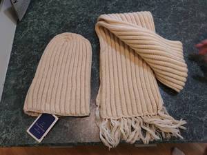 Vintage Wool Pendleton Hat and Scarf