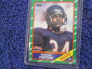 lot 24 image: 1986 Topps Walter Payton Card...