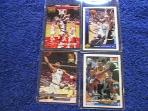 lot 70 image: 4 Anfernee Hardaway Rookie Cards...