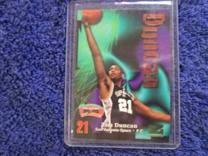 lot 85 image: Tim Duncan Rookie Card...