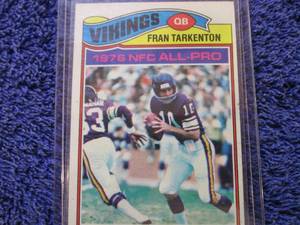 lot 115 image: 1977 Topps Fran Tarkenton Card...