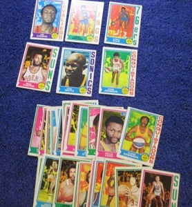 lot 131 image: 1974-75 Topps Basketball Cards...