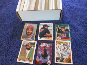 lot 132 image: Box of Minnesota Twins Cards...