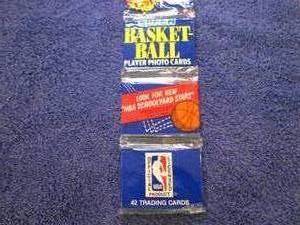 lot 141 image: 1991-92 Fleer Basketball Rack Pack...