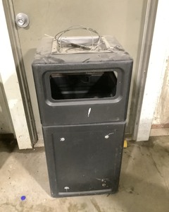 lot 146 image: Commercial Outdoor Trash Can
