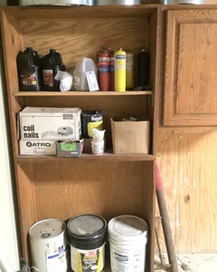 lot 120 image: Shelf Contents