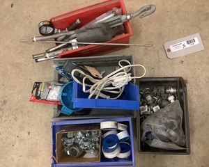 lot 95 image: Miscellaneous Hardware