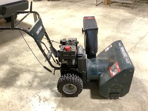 lot 14 image: Craftsman 2-Stage Snowblower
