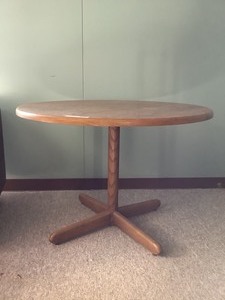 lot 175 image: Table