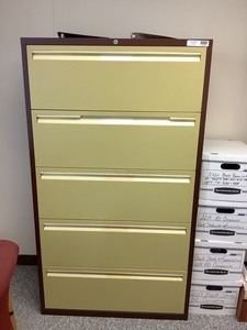 lot 152 image: 5 Drawer Lateral File Cabinet