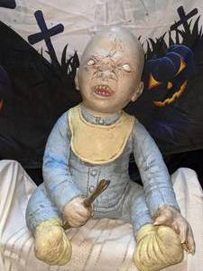 lot 5 image: Horrifying Life Size Baby