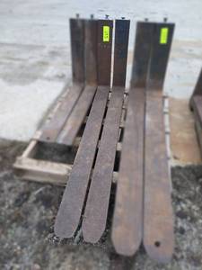 Pair of 60 x 5 Class 3 Forklift Forks