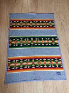 lot 14 image: Beaver State Pendleton Wool Shawl