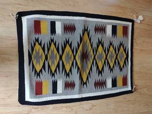 lot 16 image: Authentic Navajo Handwoven Rug