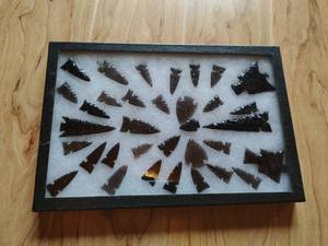 lot 35 image: Collection of Arrowheads