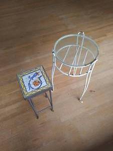 lot 60 image: Two Plant Stands