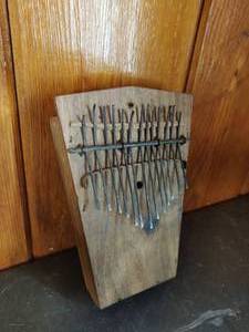 lot 70 image: Handmade Kalimba