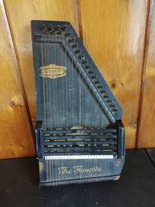 lot 73 image: Zimmerman Autoharp- Needs Repair