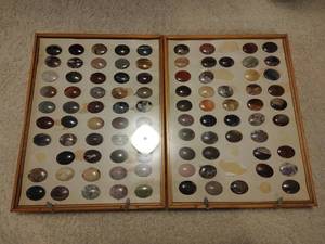 lot 88 image: Collection of Cabochon Gemstones
