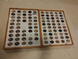 lot 91 image: Collection of Cabochon Gemstones