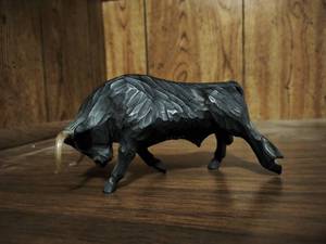 lot 202 image: Hand Carved Bull