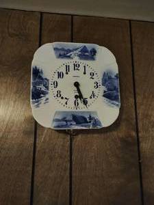 lot 224 image: Kienzle Clock