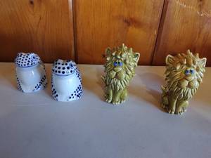 lot 257 image: Two Sets of Salt and Pepper Shakers