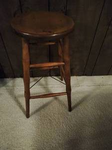 lot 277 image: Vintage Stool