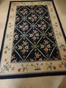 lot 280 image: Area Rug