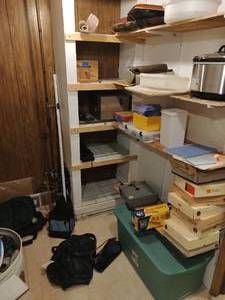 lot 293 image: Contents of Storage Room