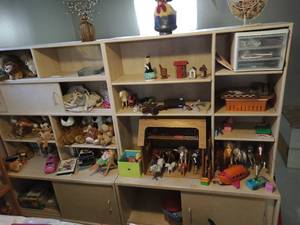 lot 297 image: Two Storage Unit Bookshelves