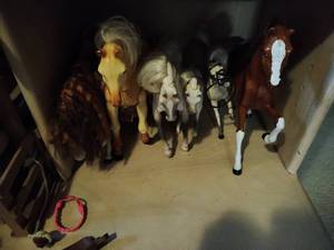 lot 298 image: Collection of Toy Horses