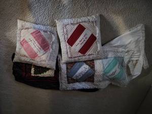 lot 307 image: Quilt, Pillows Cases, & Throw Pillows