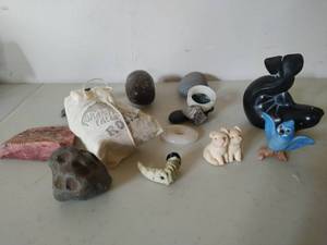 lot 161 image: Collection of rocks, stones, figurines and more