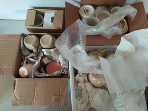 lot 169 image: Collection of assorted Vintage Restaurant coffee mugs from around the USA