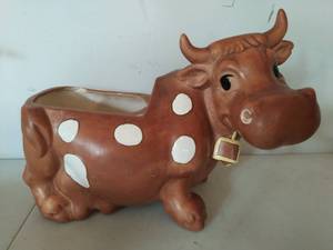 lot 176 image: Twin Winton Calf planter