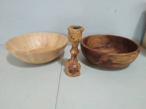 lot 140 image: 3 hand Carved Wood Items