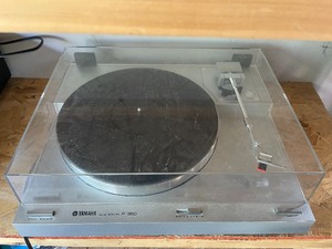 lot 191 image: Yamaha auto return turn table P350